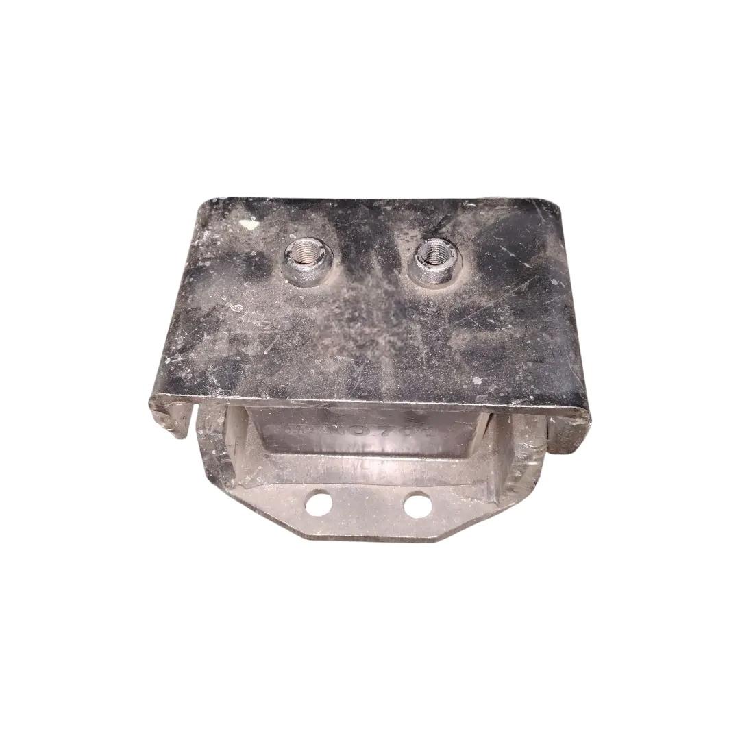 HINO 700 SOPORTE MOTOR TRASERO