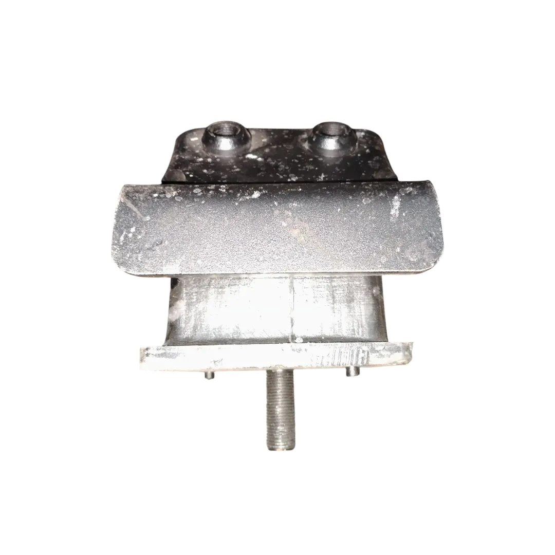 HINO 700 SOPORTE MOTOR FRONTAL