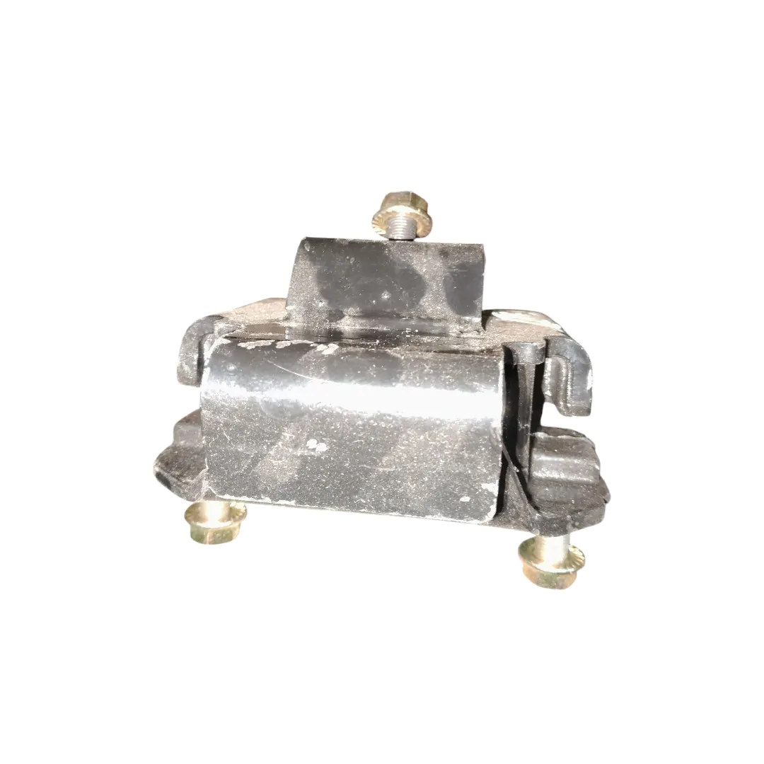 HINO FC500 SOPORTE MOTOR TRASERO - Image 2