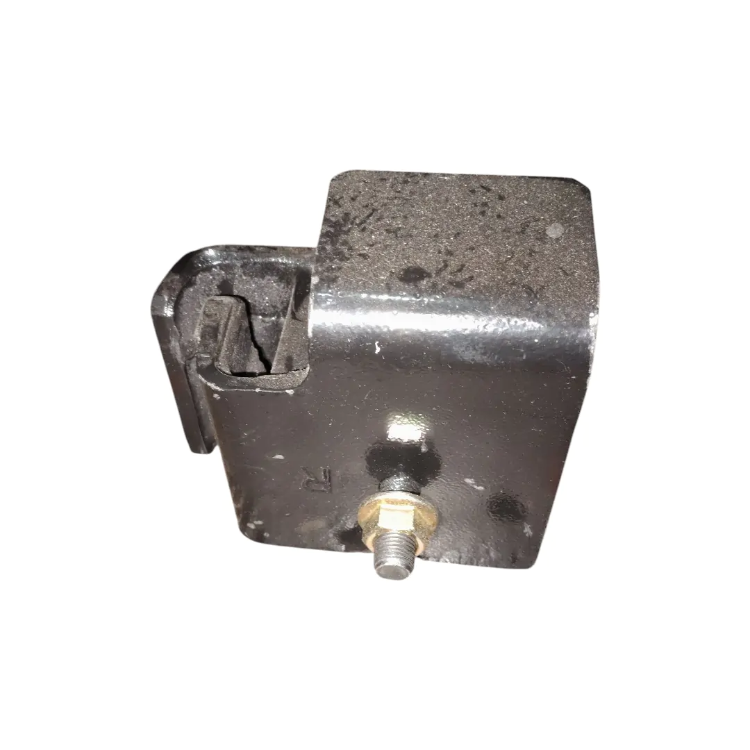 HINO BUSETON SOPORTE MOTOR FRONTAL DERECHO [2000 EN ADELANTE] - Image 3