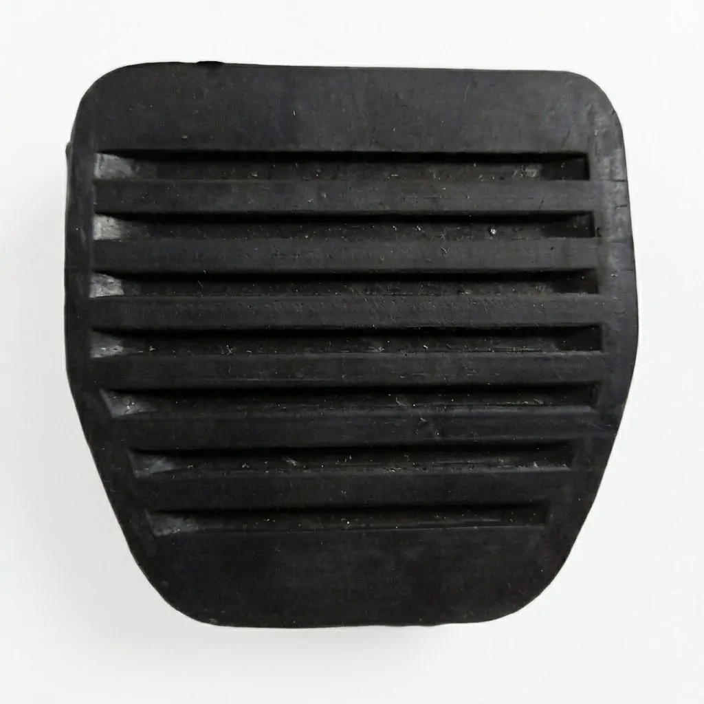 CHEVROLET FTR PEDAL FRENO Y CLOSH